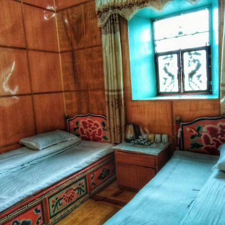 Zishuo Zihua Guest House Daocheng Εξωτερικό φωτογραφία