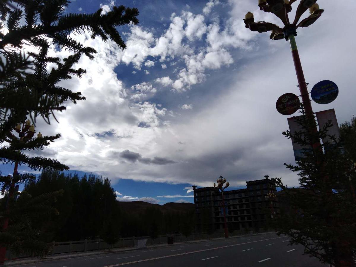 Zishuo Zihua Guest House Daocheng Εξωτερικό φωτογραφία