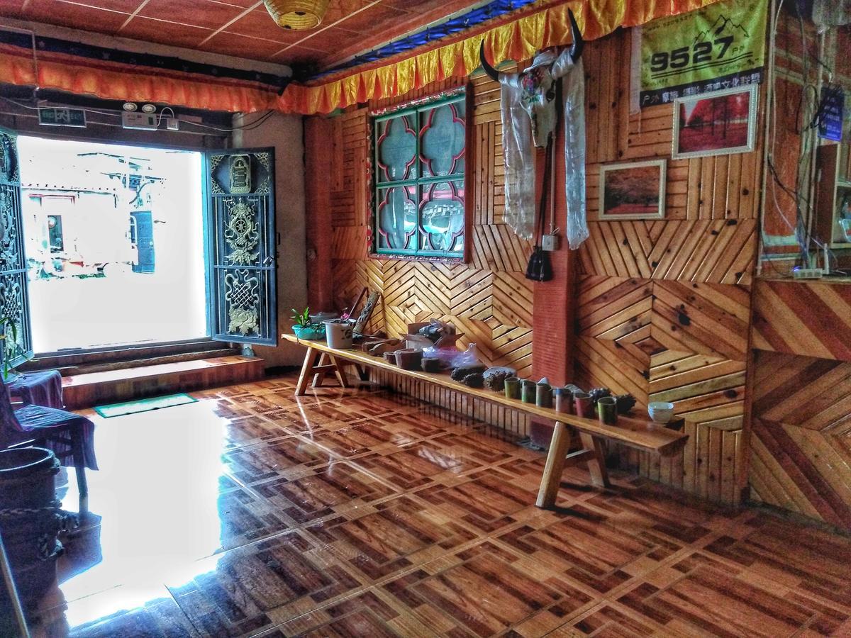 Zishuo Zihua Guest House Daocheng Εξωτερικό φωτογραφία